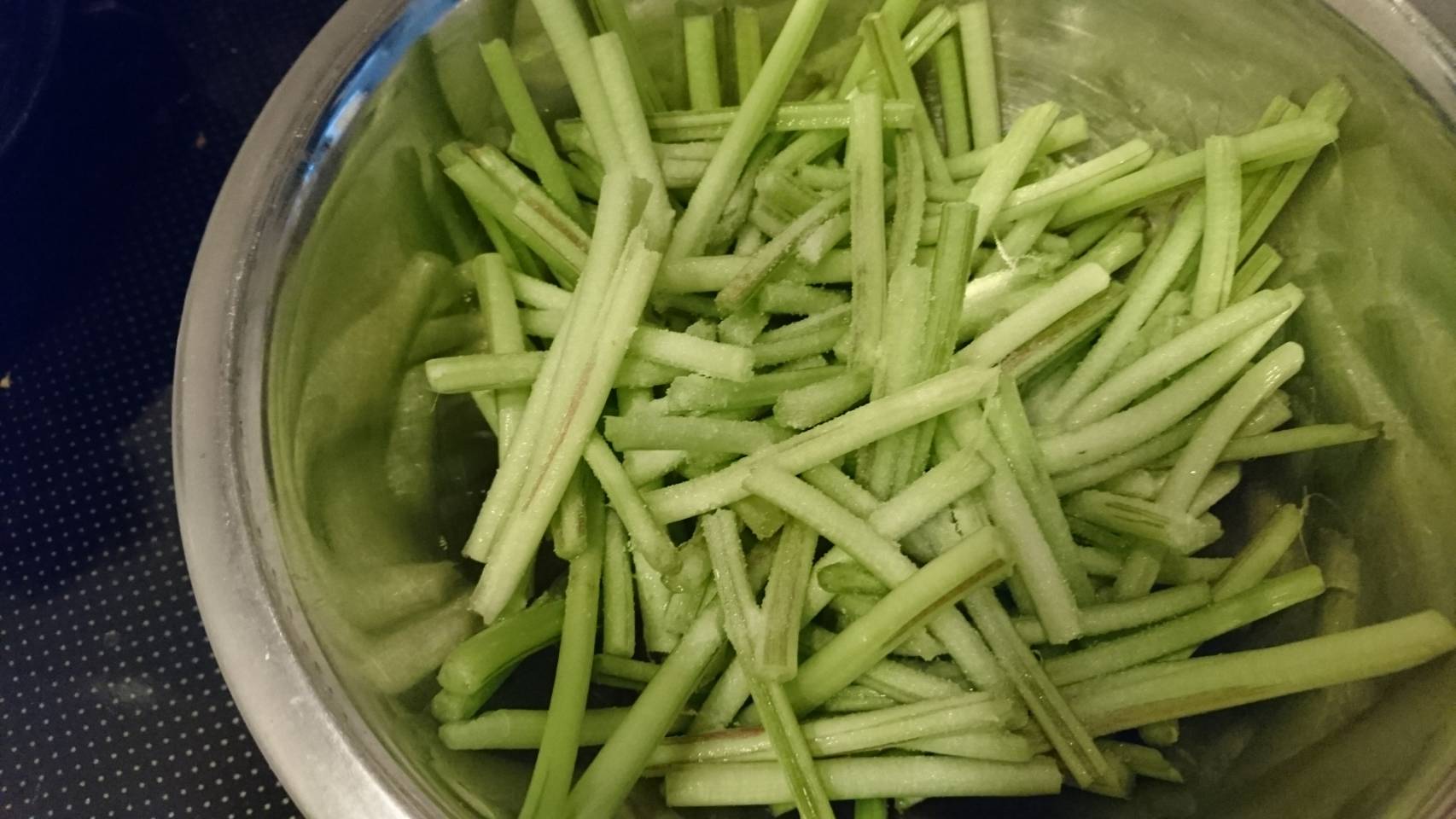 捨てないで 芋のツルの煮物 Eatpick